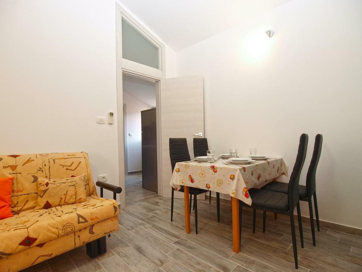 Apartments Oriana 898 بولا المظهر الخارجي الصورة